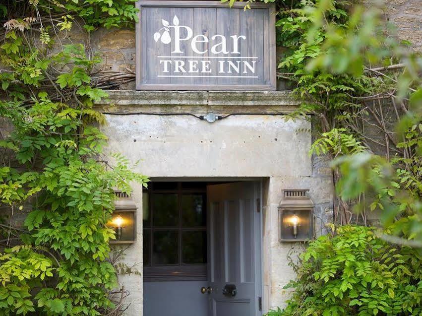 The Pear Tree Inn Melksham Ngoại thất bức ảnh
